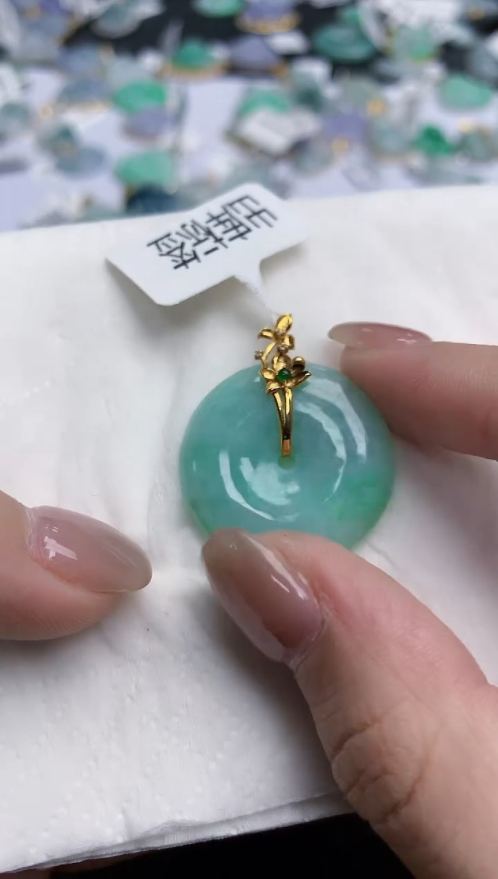 【闪购商品】翡翠颈饰18K金镶嵌天然缅甸翡翠A货