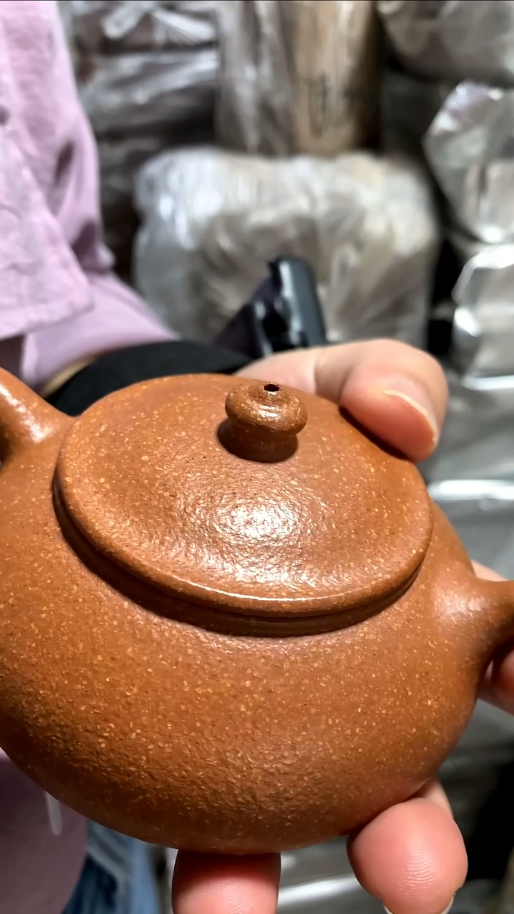 茶壶紫砂黄降坡  寒江