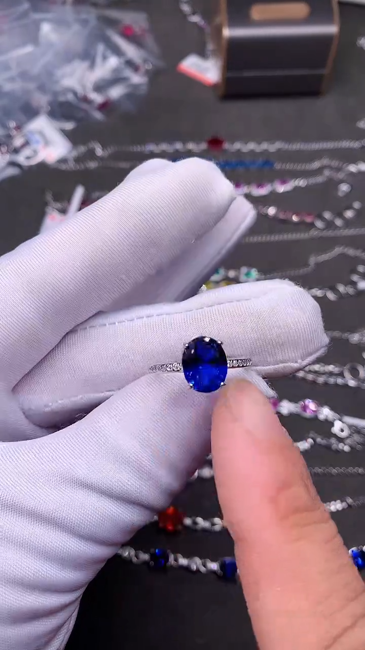 【闪购商品】蓝宝石戒指银S925镶嵌......