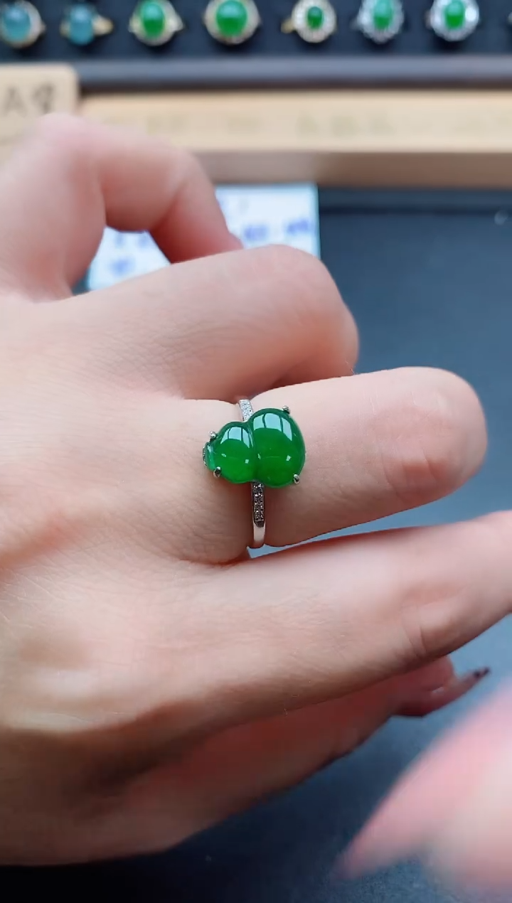 银S925镶嵌戒指翡翠1