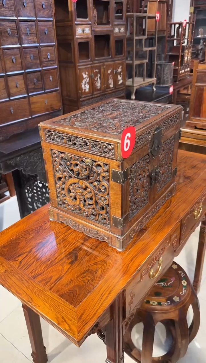 【闪购商品】木木艺黄花梨透雕官箱2980.88