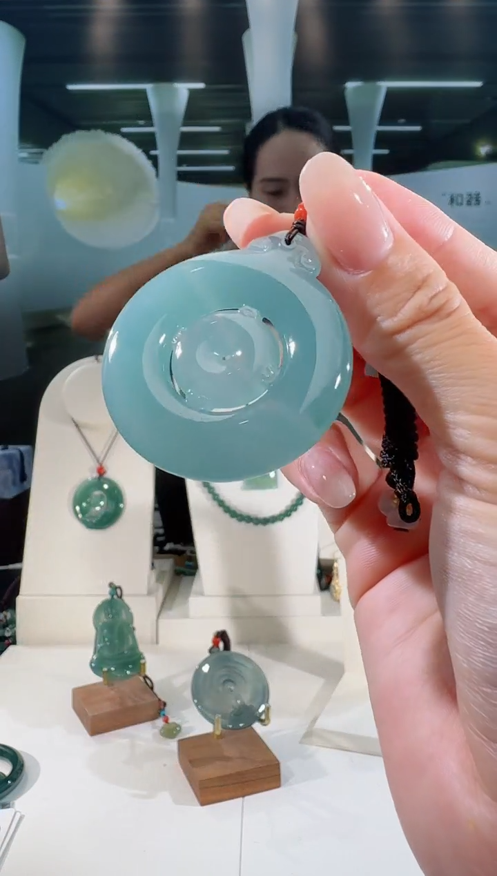 翡翠未镶嵌吊坠(不含链)子母扣多样性发一