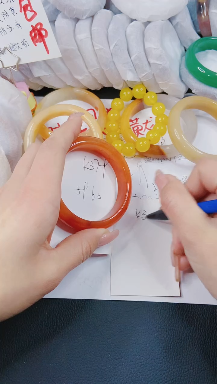 【闪购商品】石英质玉手镯未镶嵌K379-59/60