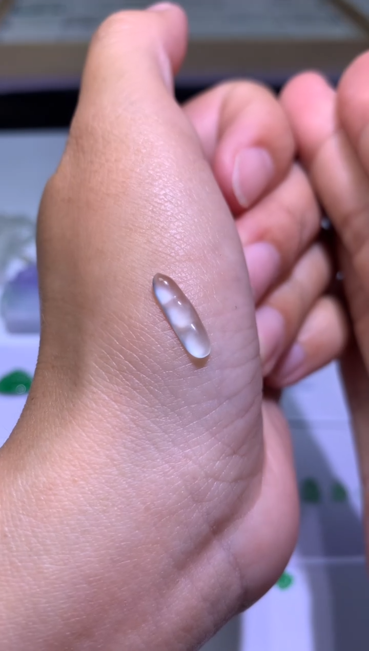 定制翡翠未镶嵌毛货