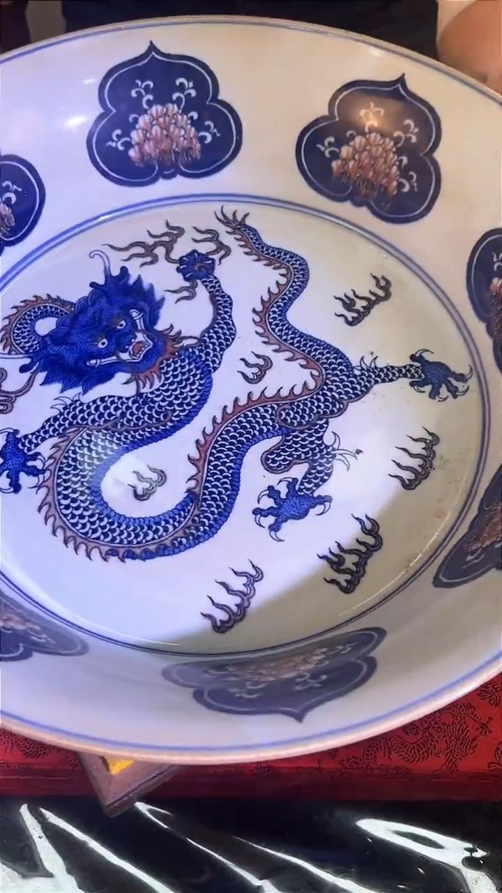 【闪购商品】瓷片326F现代工艺品一个