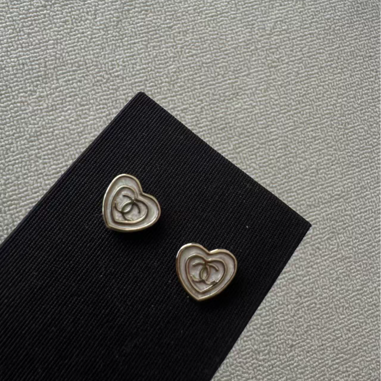 95新 Chanel/香奈儿 爱心耳钉 18034170