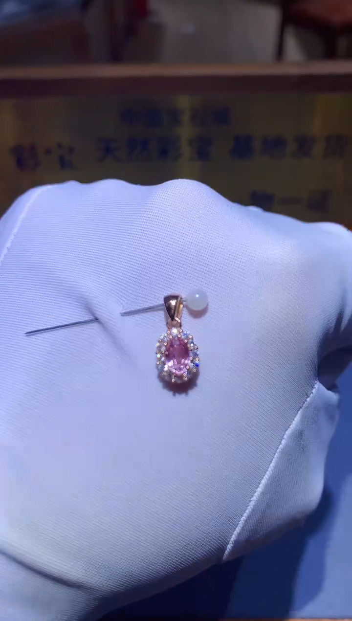 【闪购商品】蓝宝石颈饰银S925镶嵌........