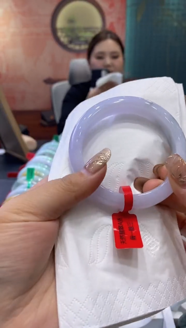 【闪购商品】翡翠手镯未镶嵌多人004151