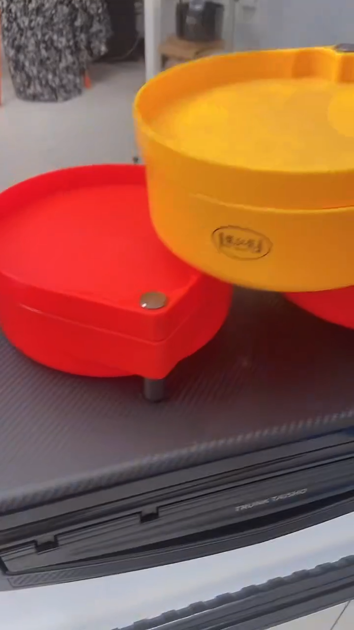 龙江龙普通食盒 红色和黄色  颜色备注