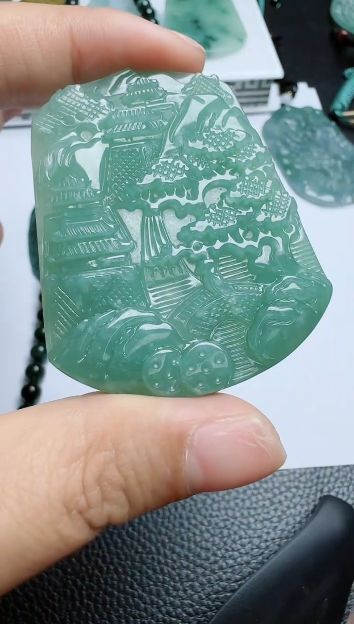 【闪购商品】翡翠吊坠(不含链)未镶嵌1