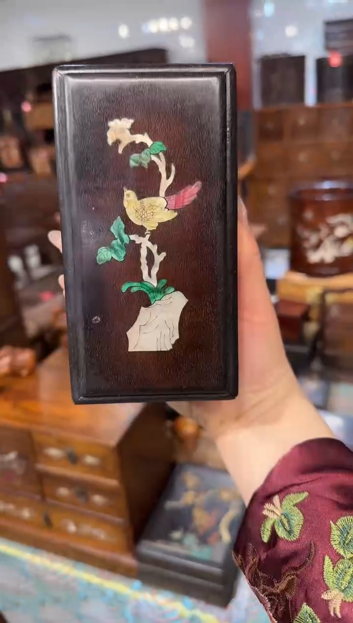 【闪购商品】木木艺紫檀鸟踏花枝机关盒98.88888