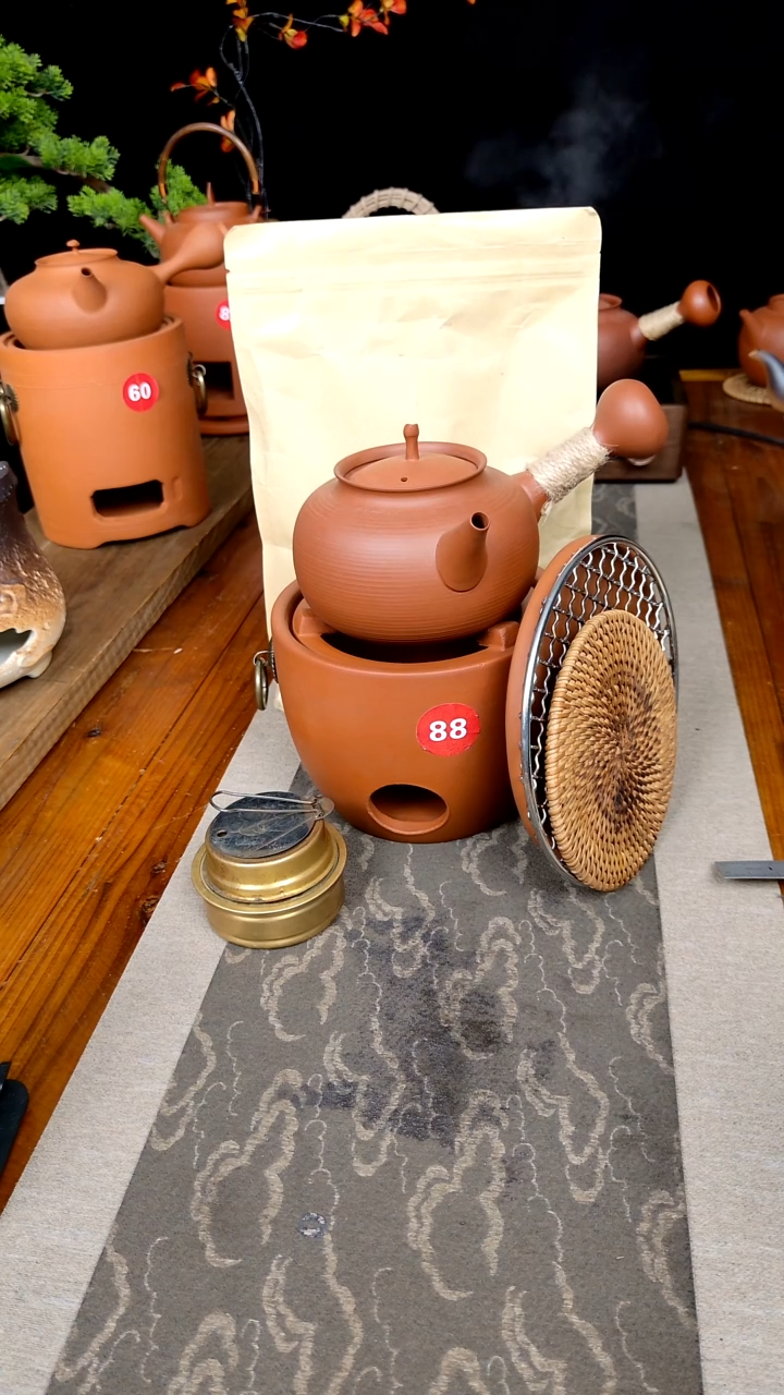 【闪购商品】炭炉+壶+酒精灯       