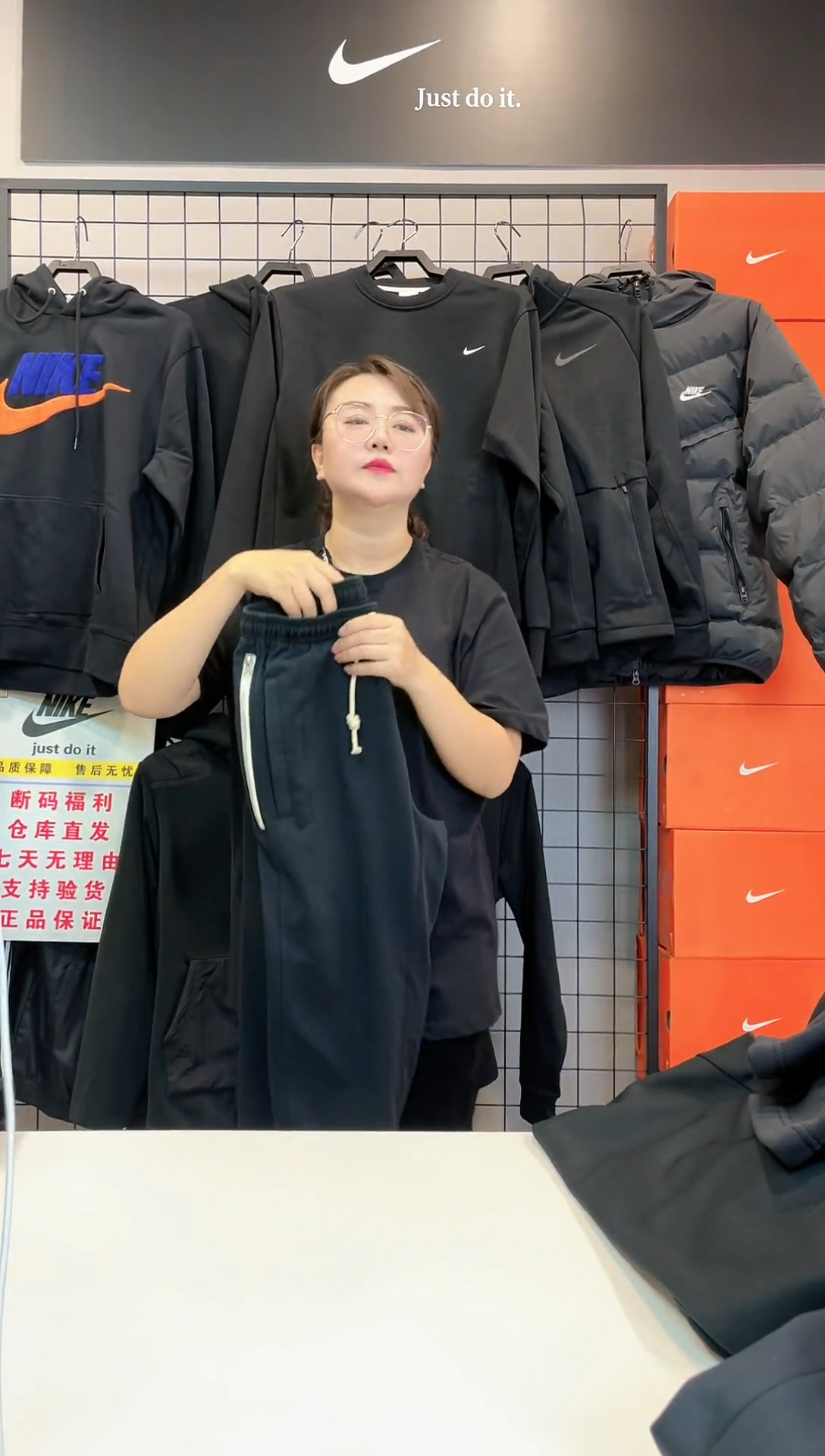 6366 黑色 长裤 XL码160斤-180斤  不退换 