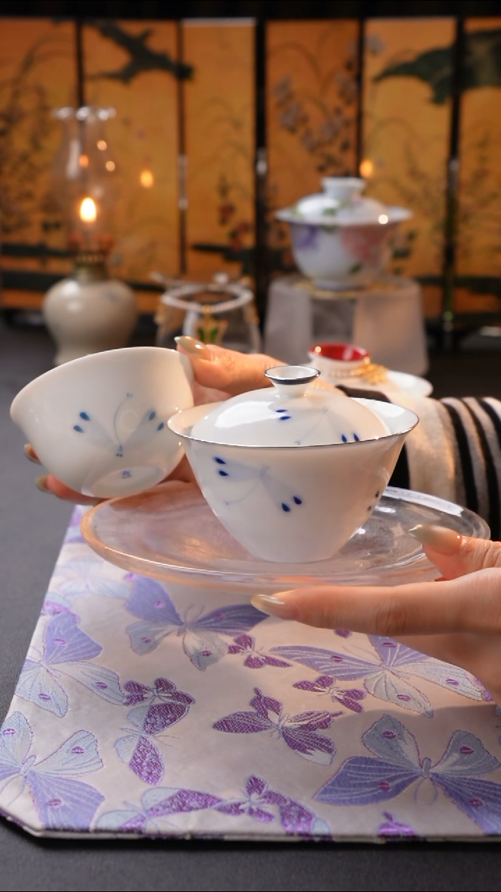 红红火火恍恍惚惚