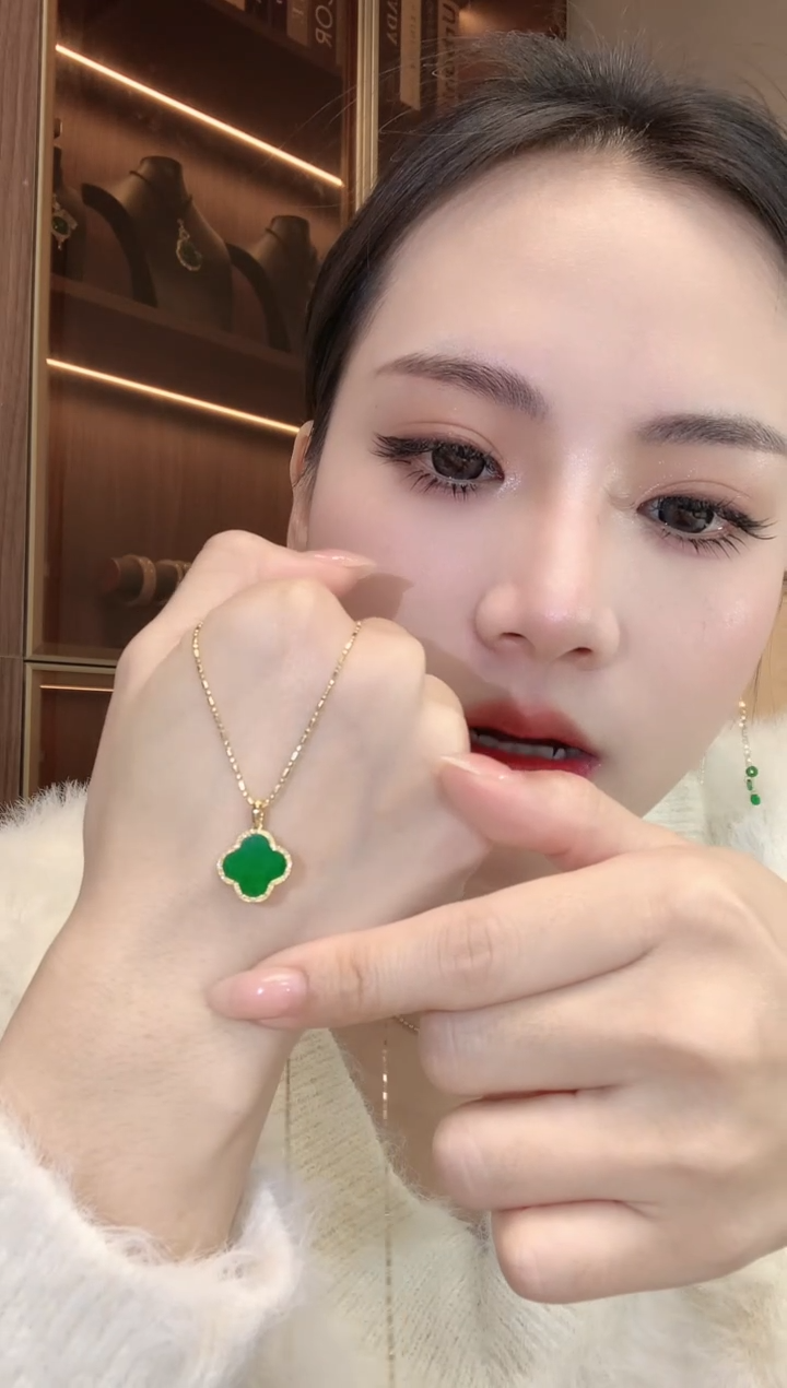 【闪购商品】翡翠吊坠(不含链)18K金镶嵌A2 多样性发货一件