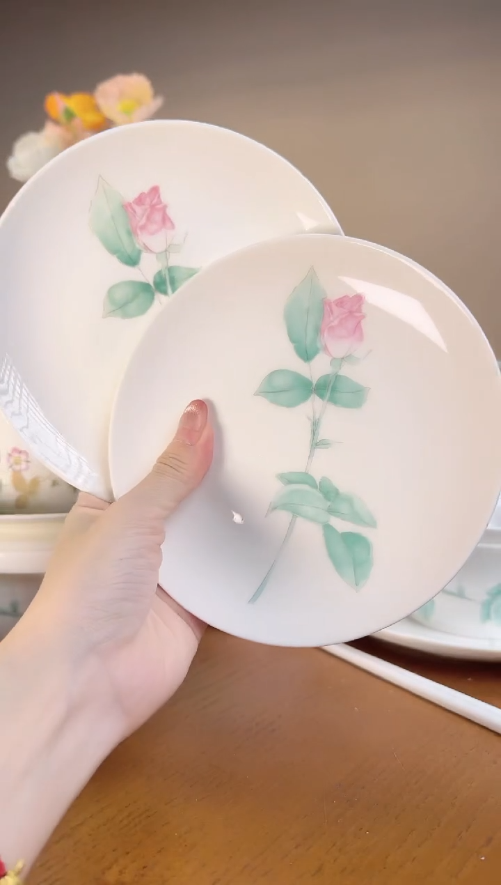 【闪购商品】 玫瑰高骨瓷6寸浅盘2个