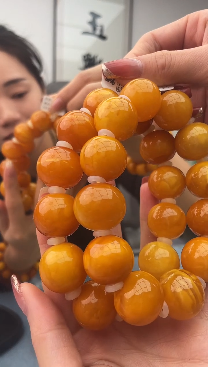 【闪购商品】蜜蜡珠宝奇石未镶嵌微瑕多样性发其一假一罚十，068.21