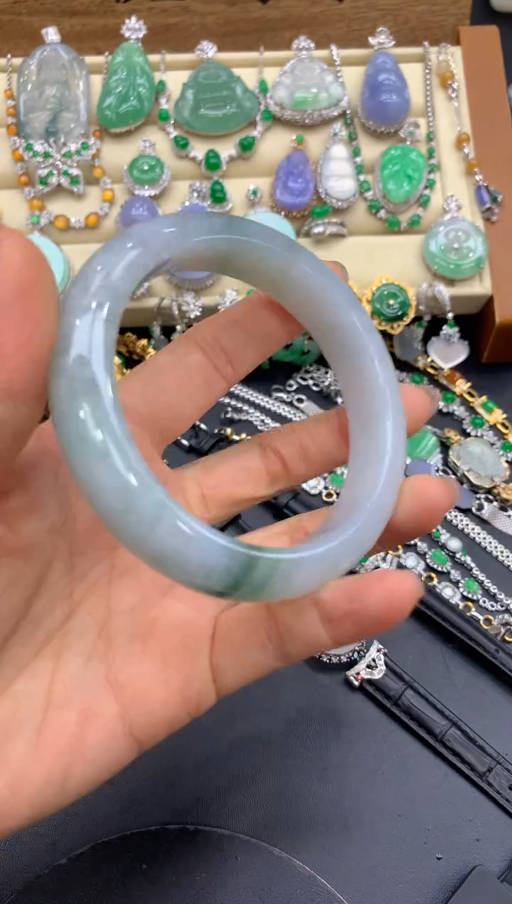 【闪购商品】翡翠手镯未镶嵌360-中国好珍宝