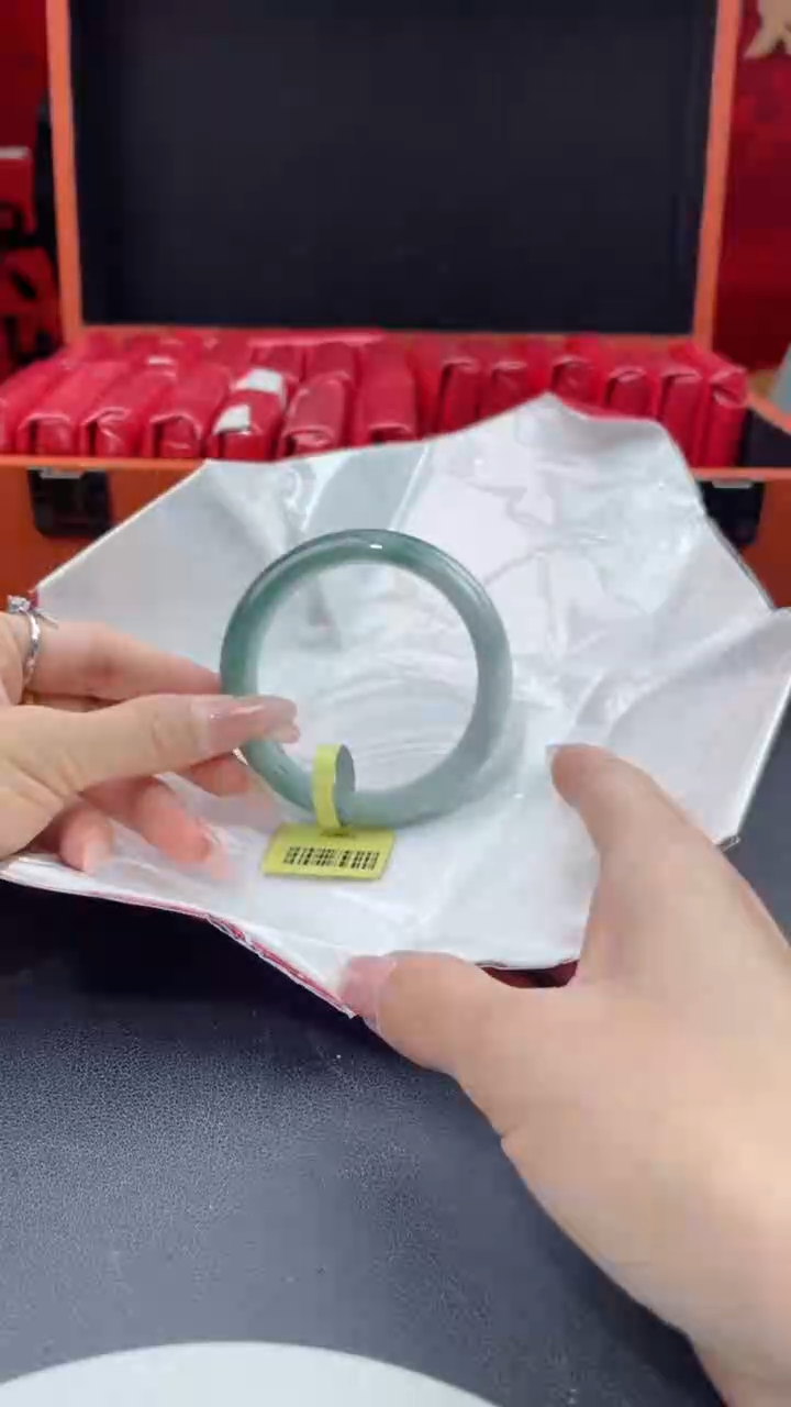 【闪购商品】翡翠手镯未镶嵌翡翠手镯8