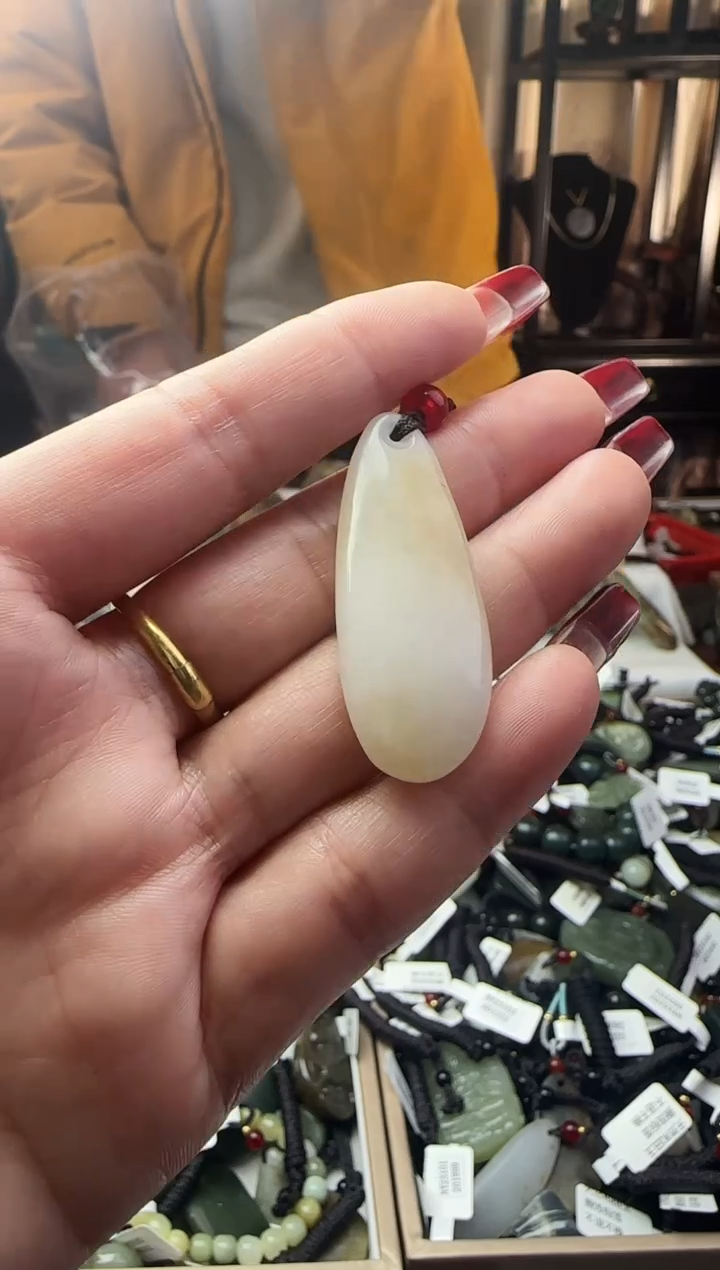 颈饰未镶嵌和田玉077