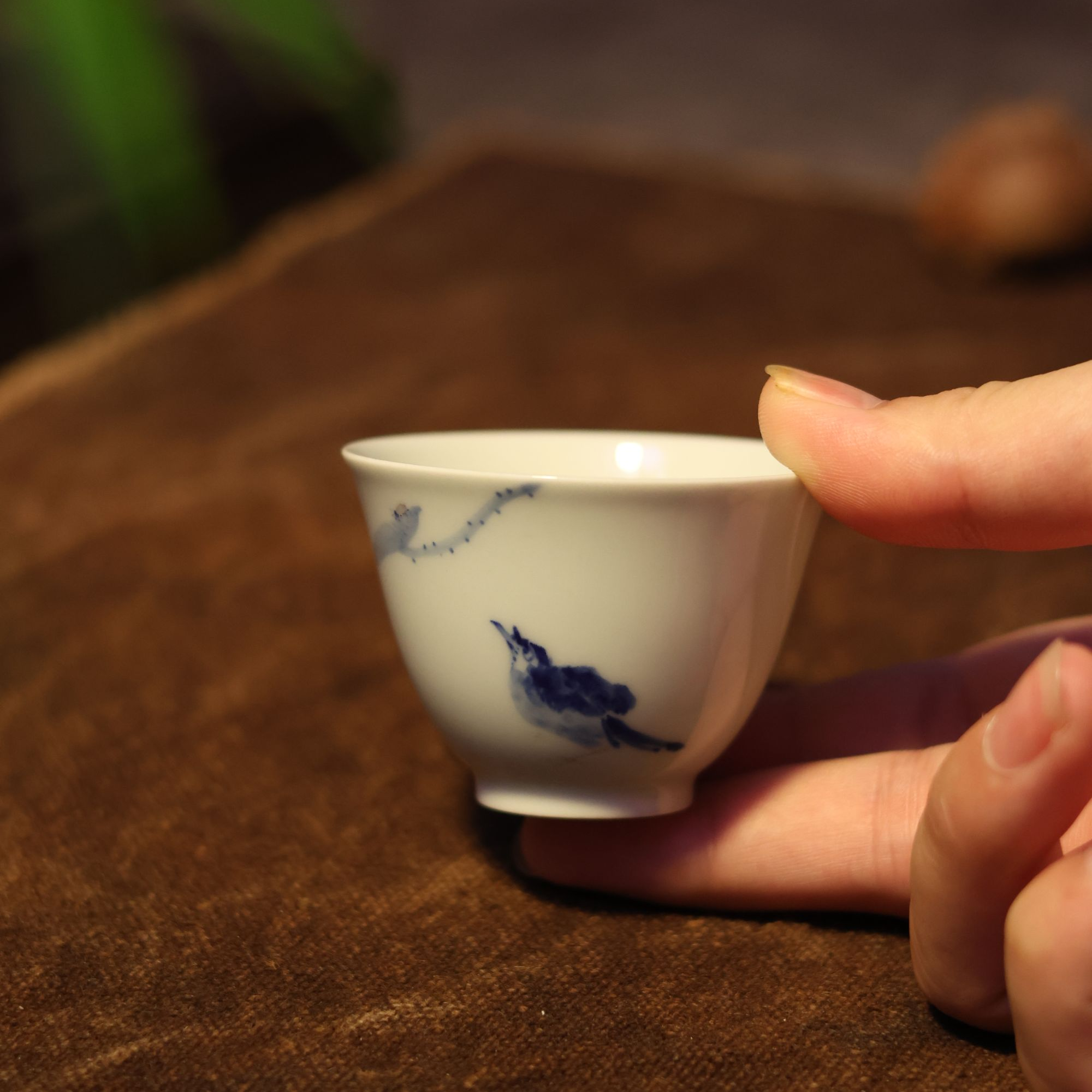 青花小鸟杯家用品茗闻香全手工陶瓷功夫茶杯手绘茶杯