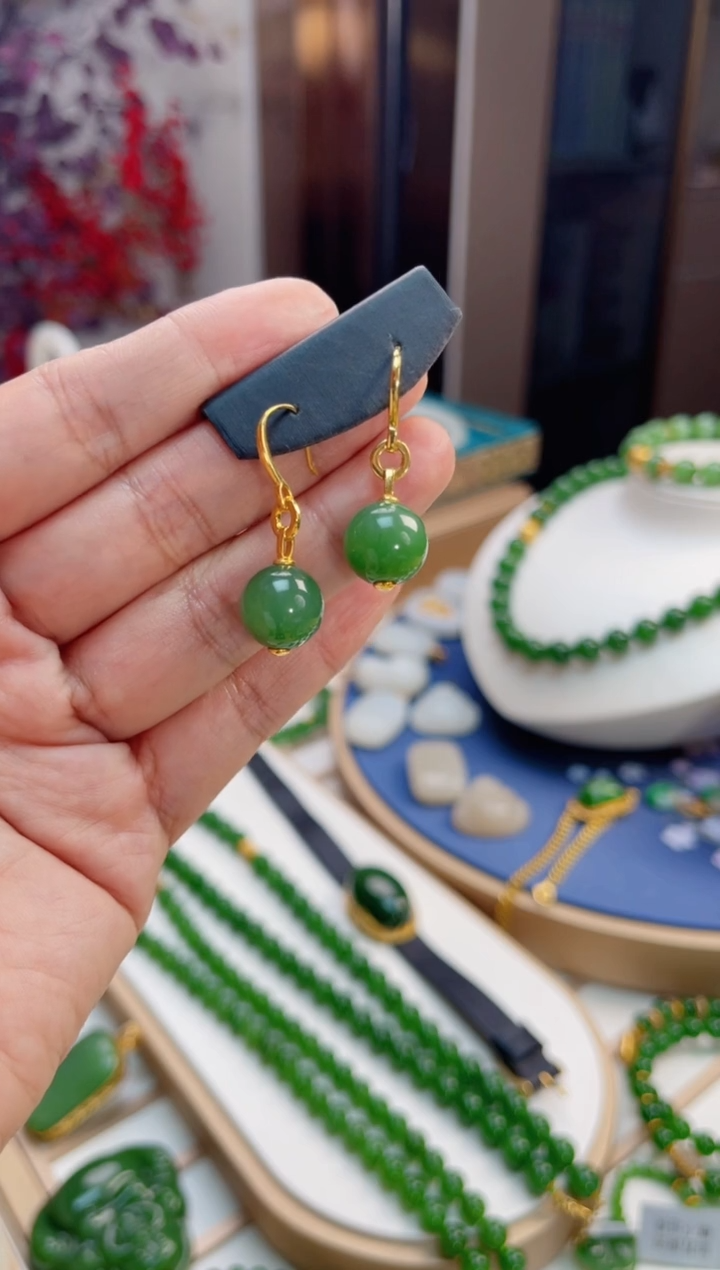 【闪购商品】和田玉耳坠18K金镶嵌12mm