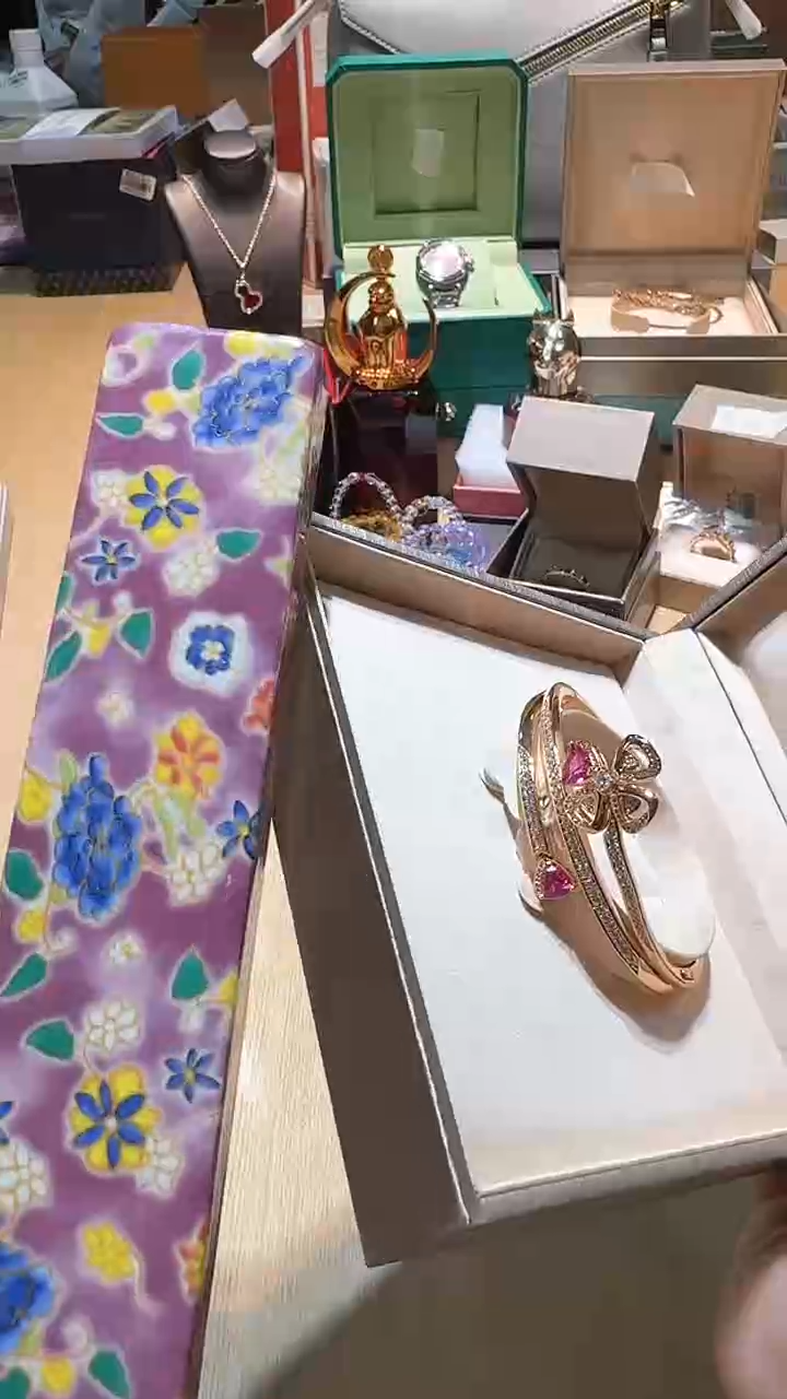【闪购商品】瓷片锅碗瓢盆一件不剩