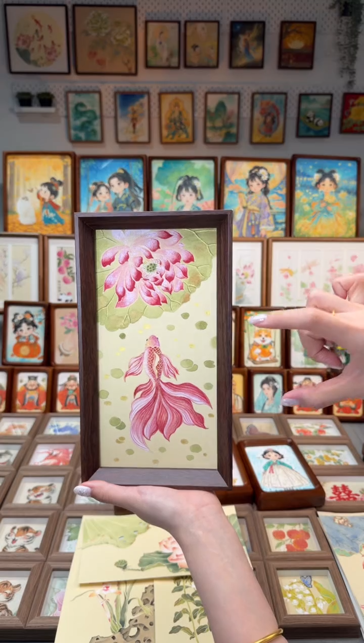 国画荷花小金鱼 手绘国画27