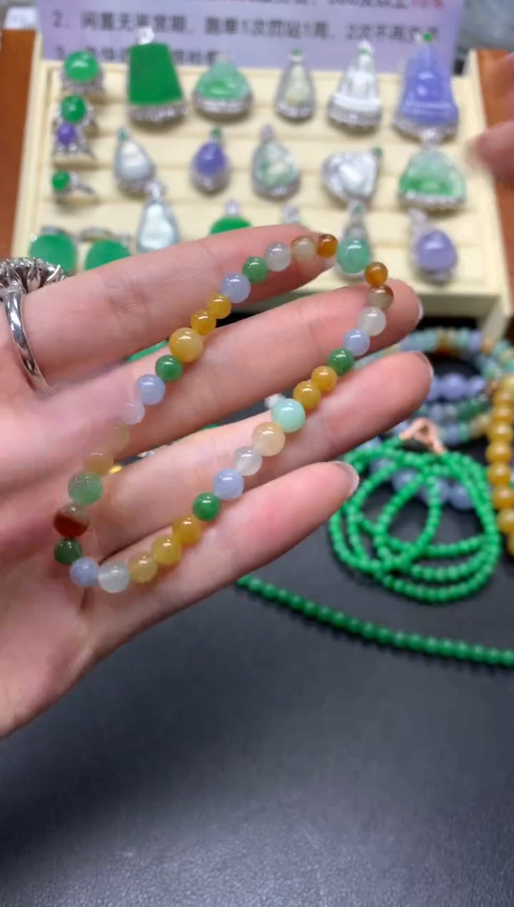 未镶嵌翡翠手串手串|1800+180