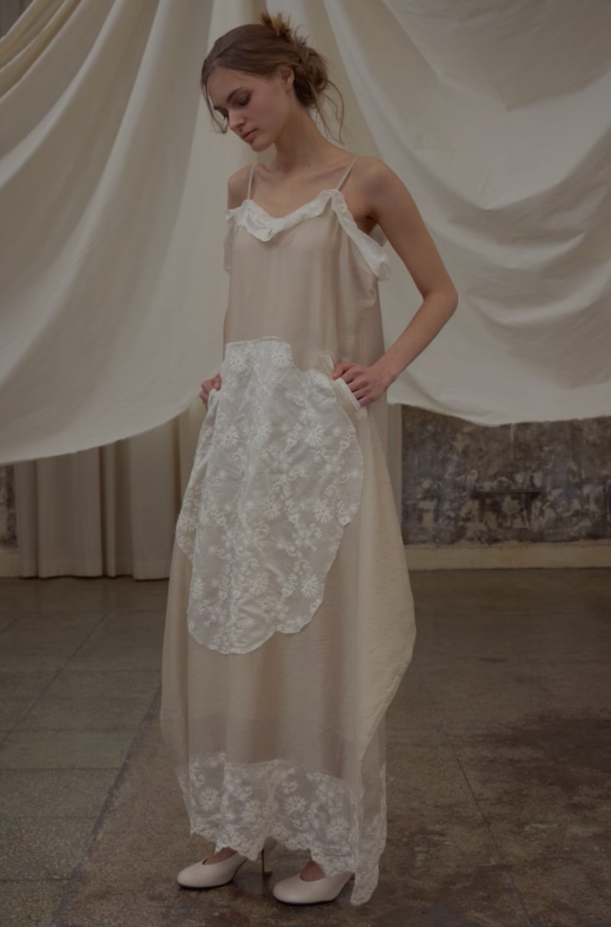 【孑然店肆】ONG ANG 25春夏 天丝蕾丝解构拼接连衣裙 有口袋