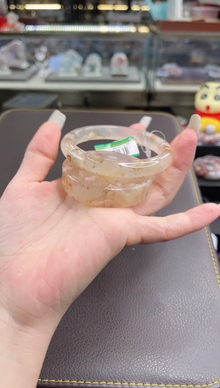 未镶嵌手镯石英质玉尘*丷圈口（赠品镯心）圈口（赠品镯心）