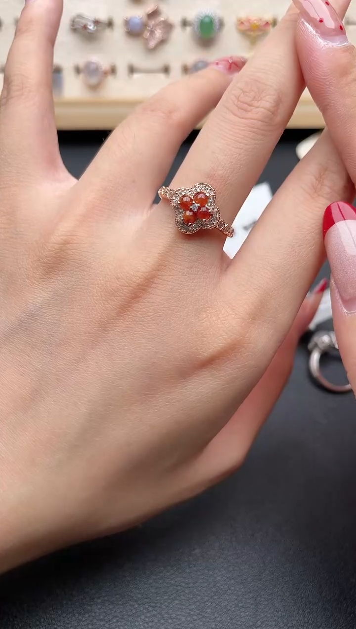 【闪购商品】翡翠戒指银S925镶嵌一物一证一礼盒