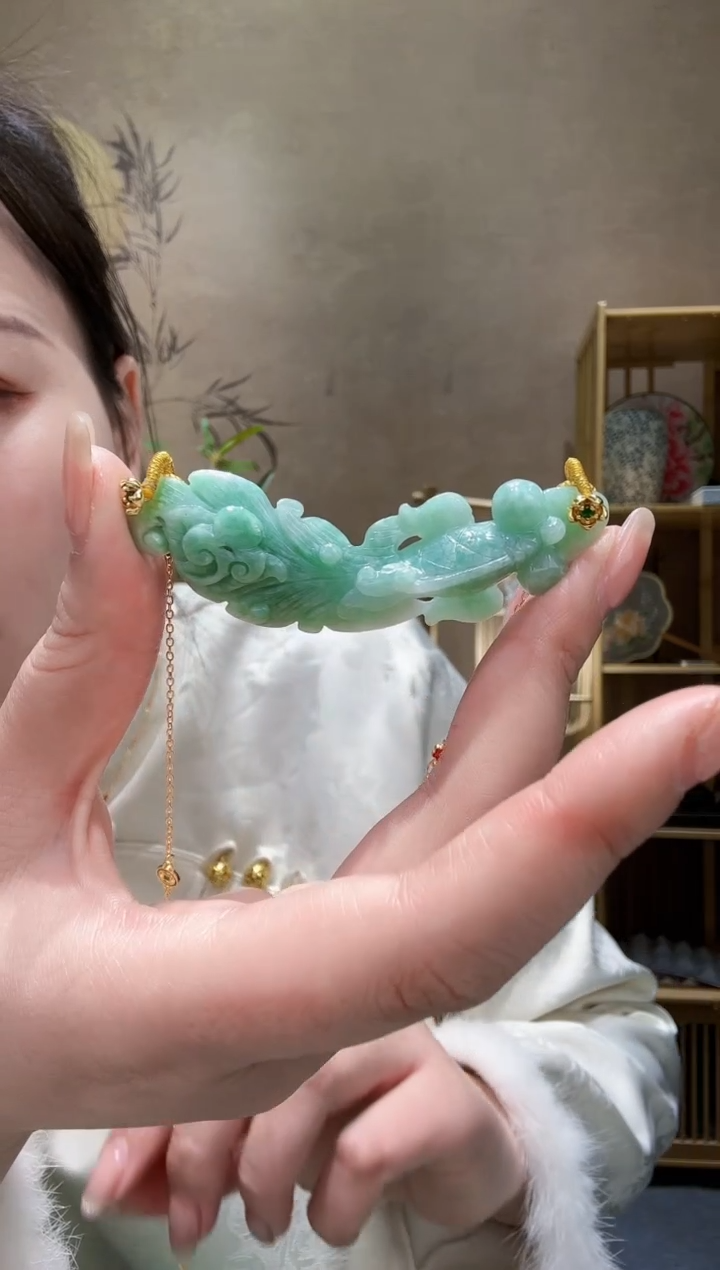 【闪购商品】翡翠颈饰未镶嵌吊坠