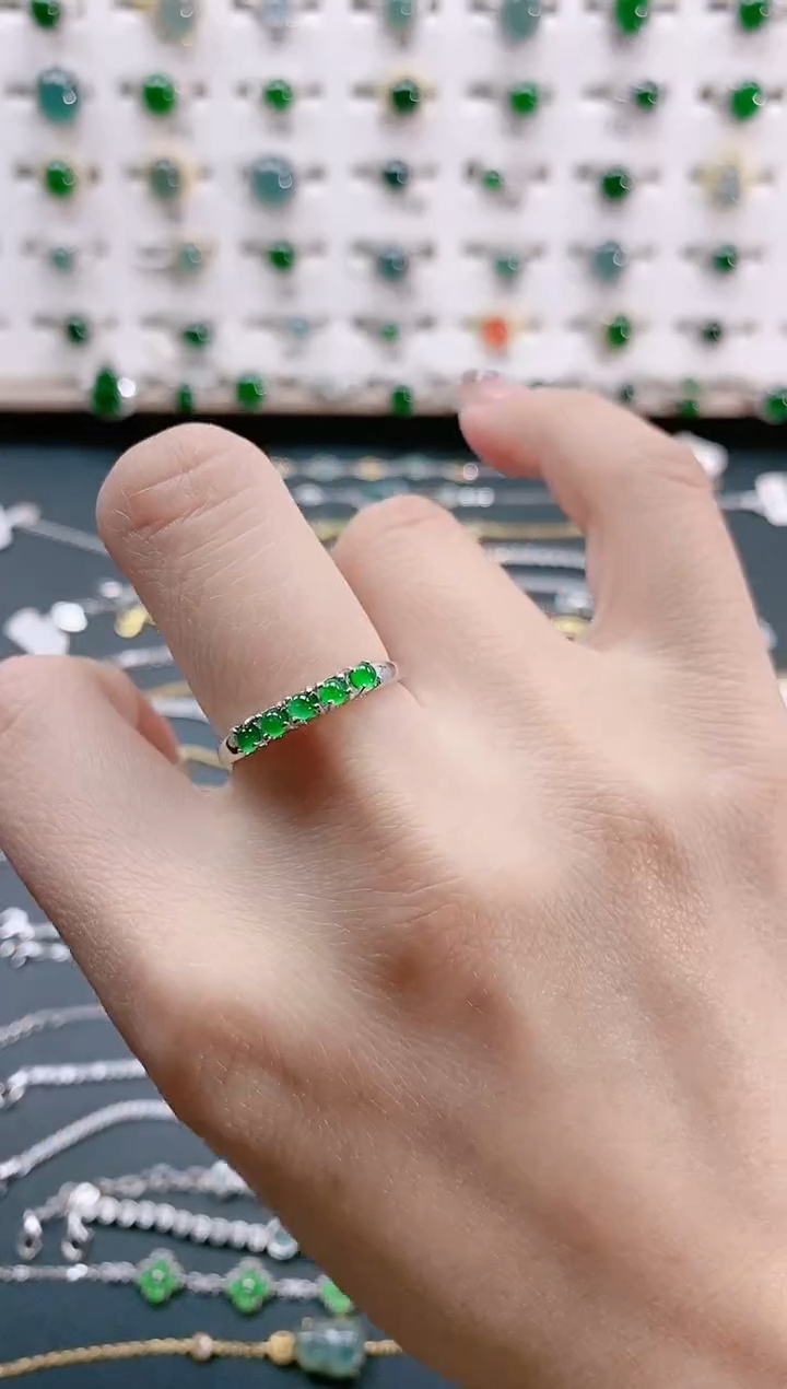 【闪购商品】翡翠戒指银S925镶嵌天然翡翠