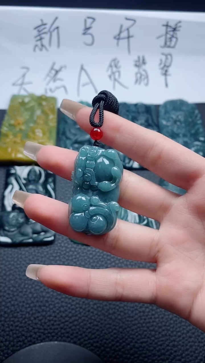 【闪购商品】翡翠未镶嵌颈饰多样性一件发货