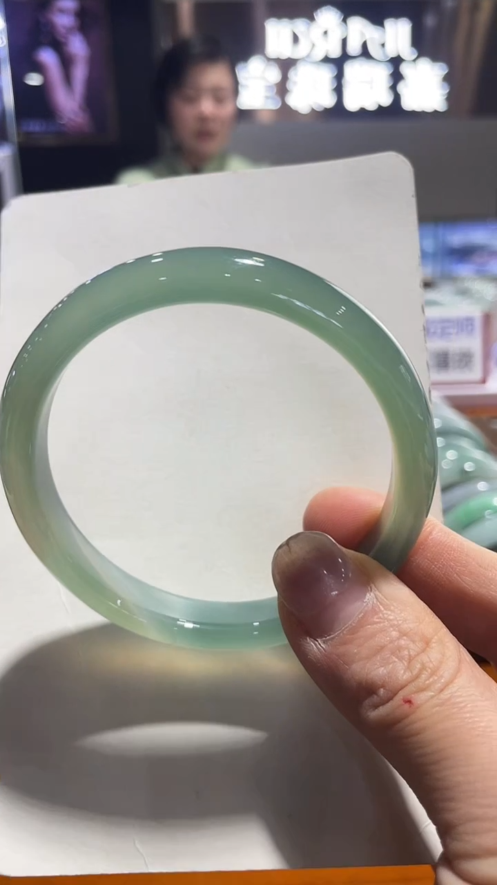 【闪购商品】翡翠手镯未镶嵌6号