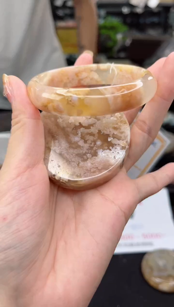 【闪购商品】石英质玉手镯未镶嵌58圈口（赠品镯心）3507528