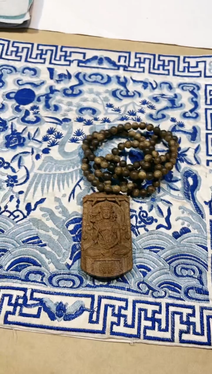 【闪购商品】沉香木吊坠27 越南家族白奇野生全沉高油沉香