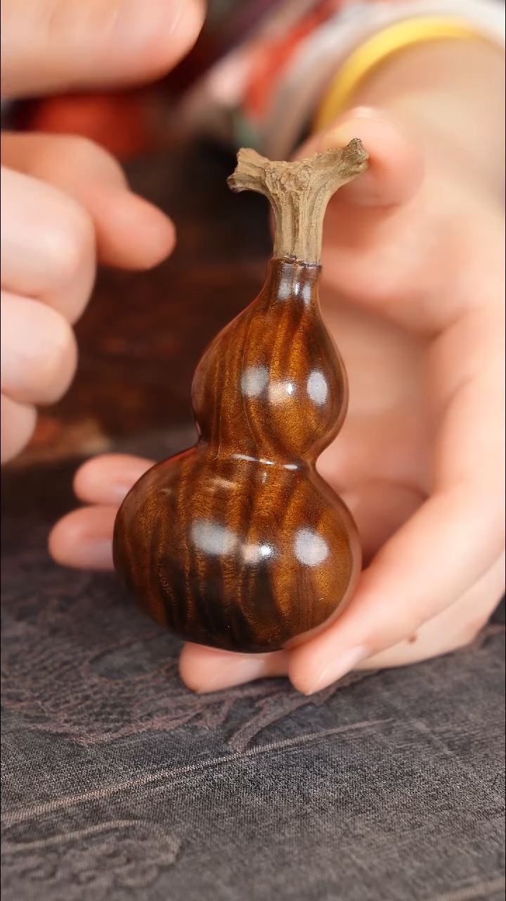 乌木类家具金丝楠阴沉木 纯手工满纹葫芦