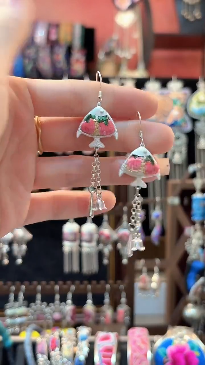 织绣 云织谣民族风精美饰品   168