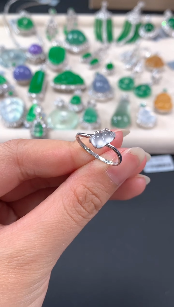 【闪购商品】翡翠戒指18K金镶嵌A419|1380