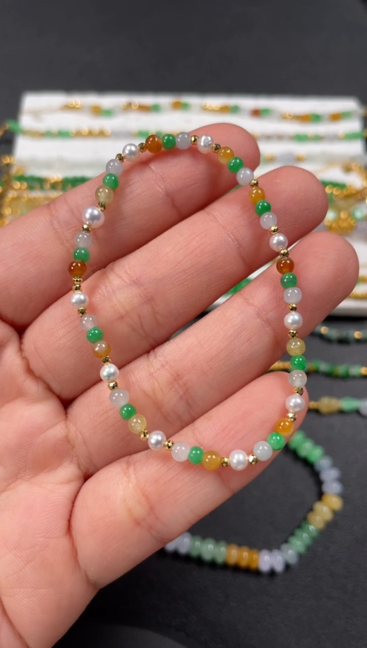 18K金镶嵌手串翡翠一条  P487