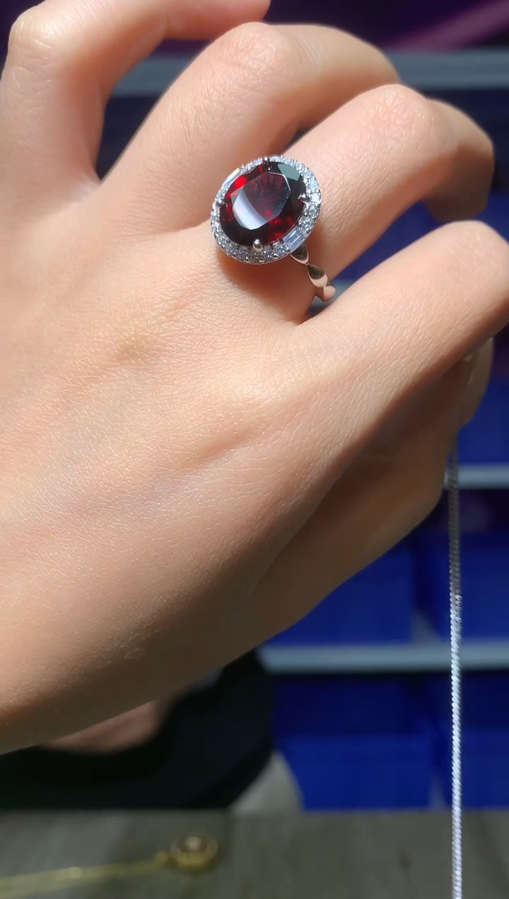 银S925镶嵌耳饰石榴石【宝石世家严选】