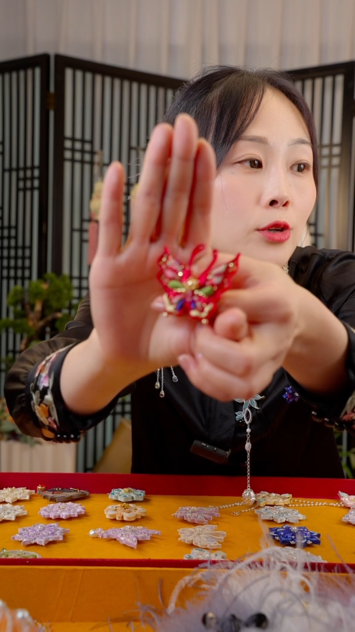 刺绣✨****✨非遗苏绣绒花手工饰品