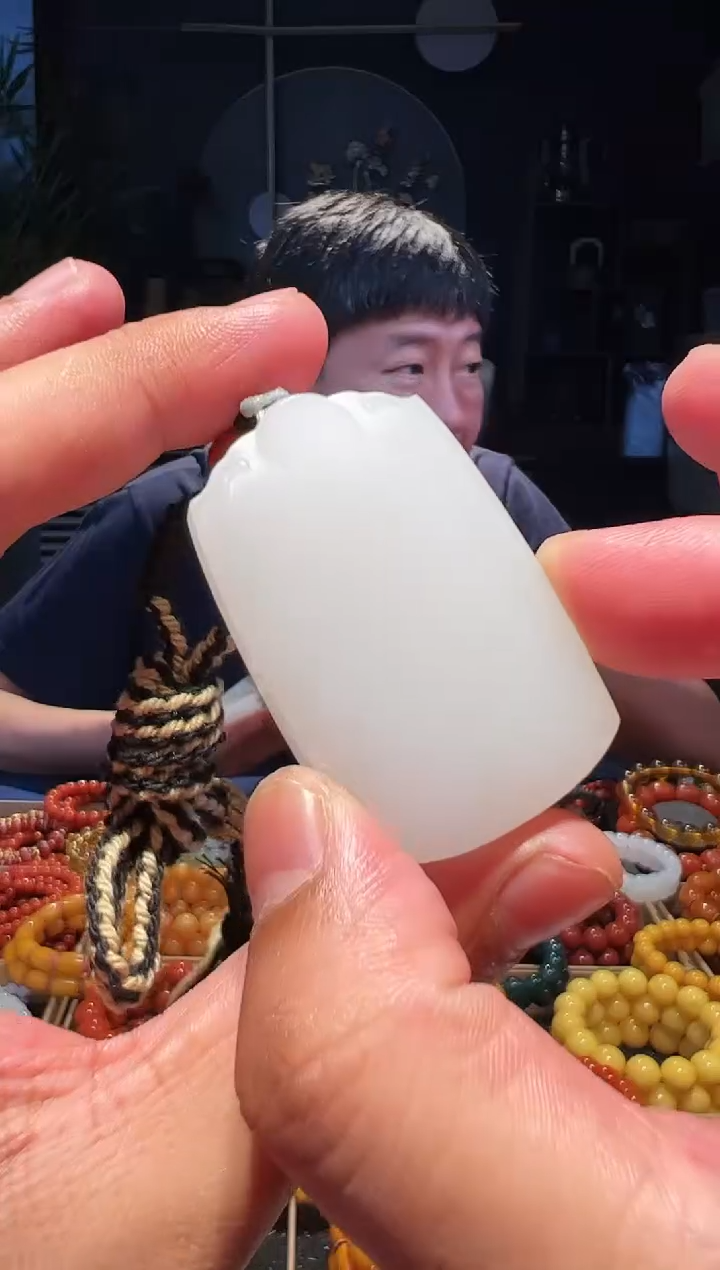 和田玉未镶嵌手串挂件