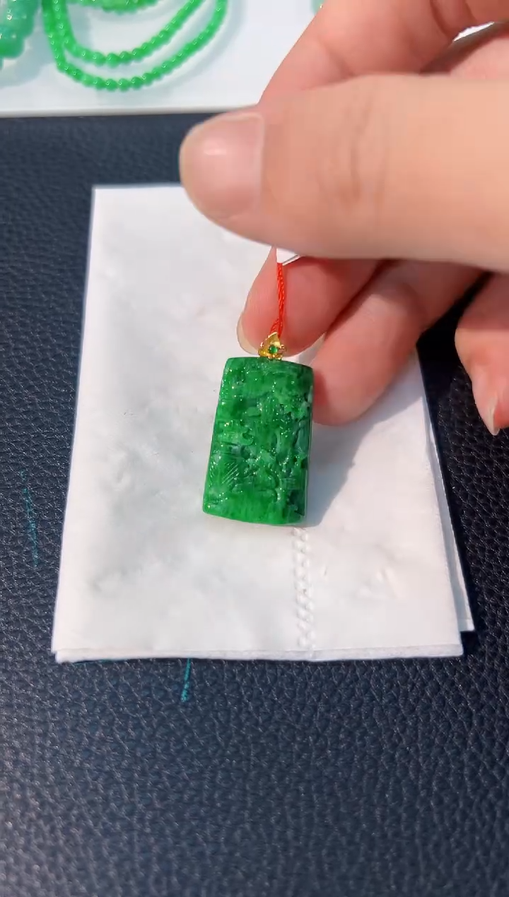 颈饰18K金镶嵌翡翠 缅料A货/支持复检/一件