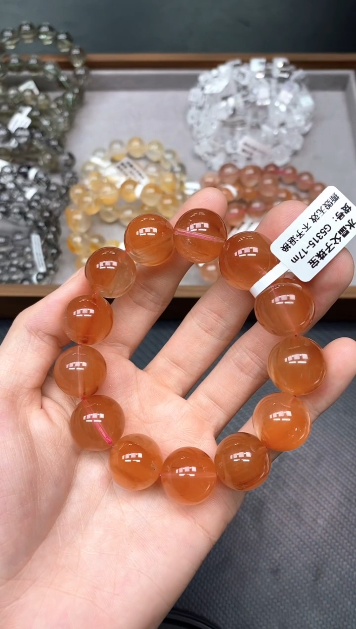 未镶嵌手串水晶?****?A7红兔毛17mm