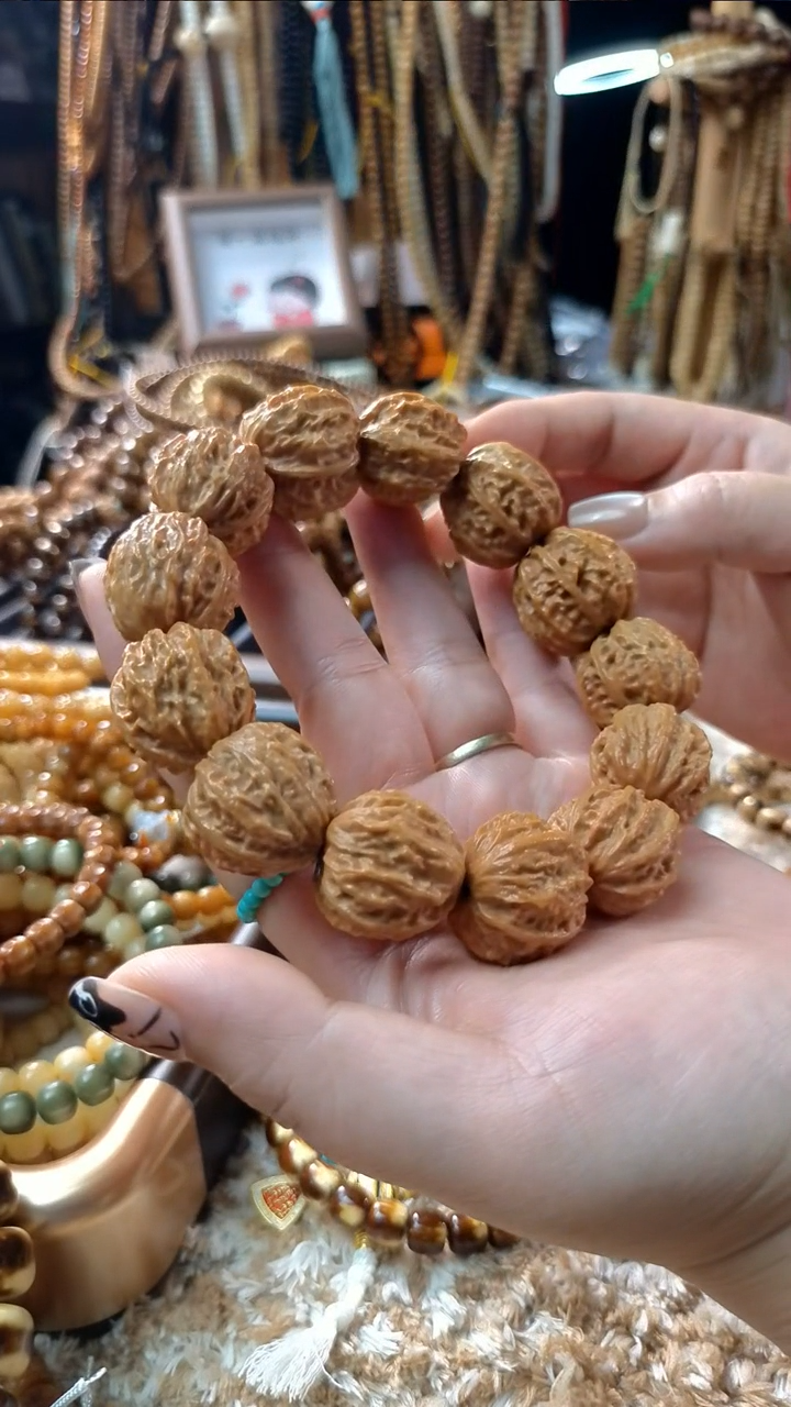 文玩核桃手串门头沟秋子手串