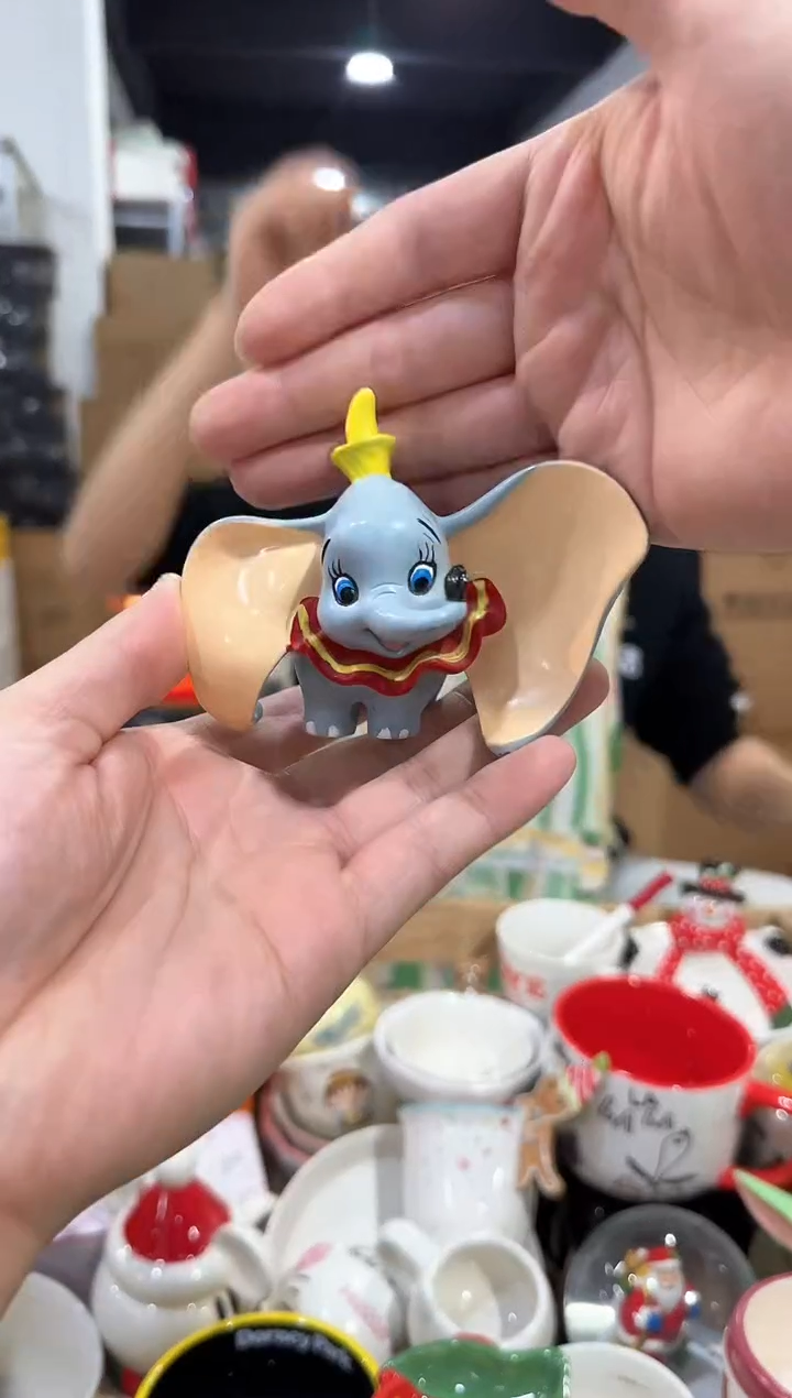 瓷片小飞象摆件  