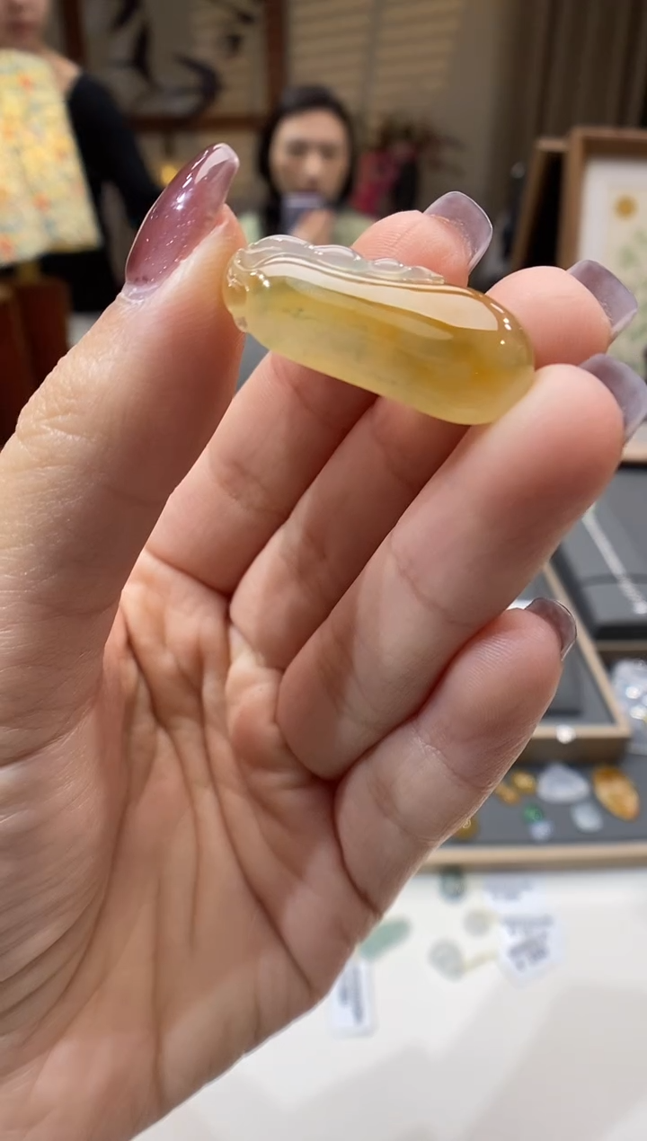 【闪购商品】翡翠颈饰未镶嵌福瓜